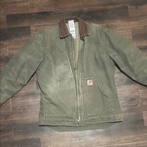 Vintage Carhartt Olive Field Jacket with Brown Collar - Well Characterized